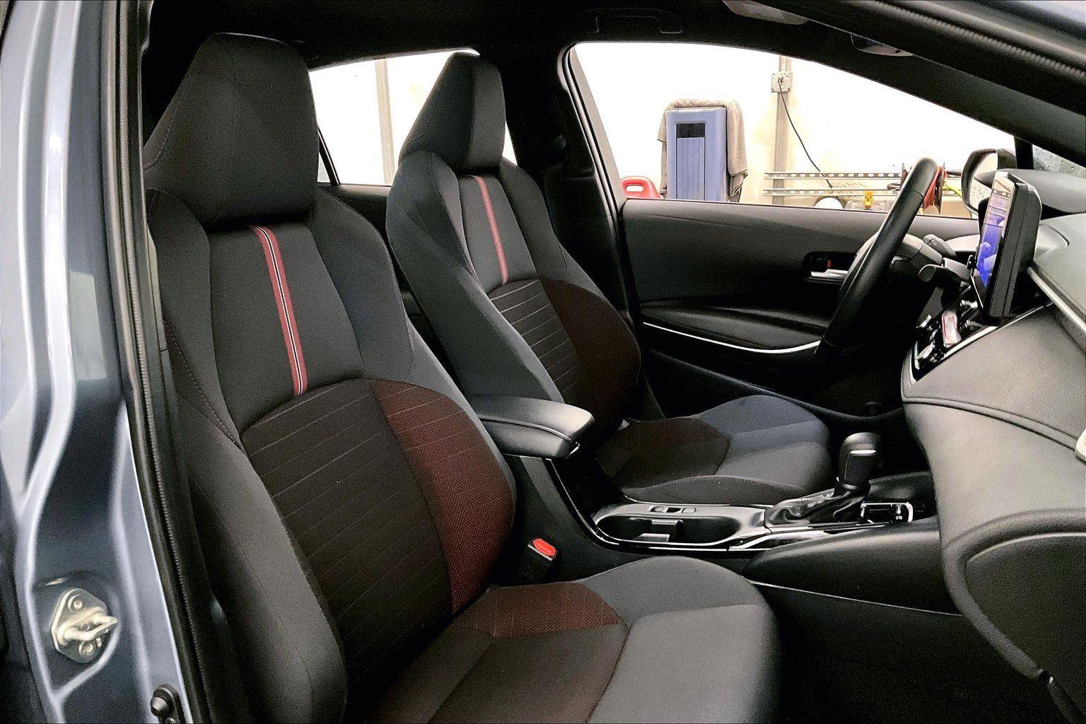 Used 2024 Toyota Corolla SE image 7