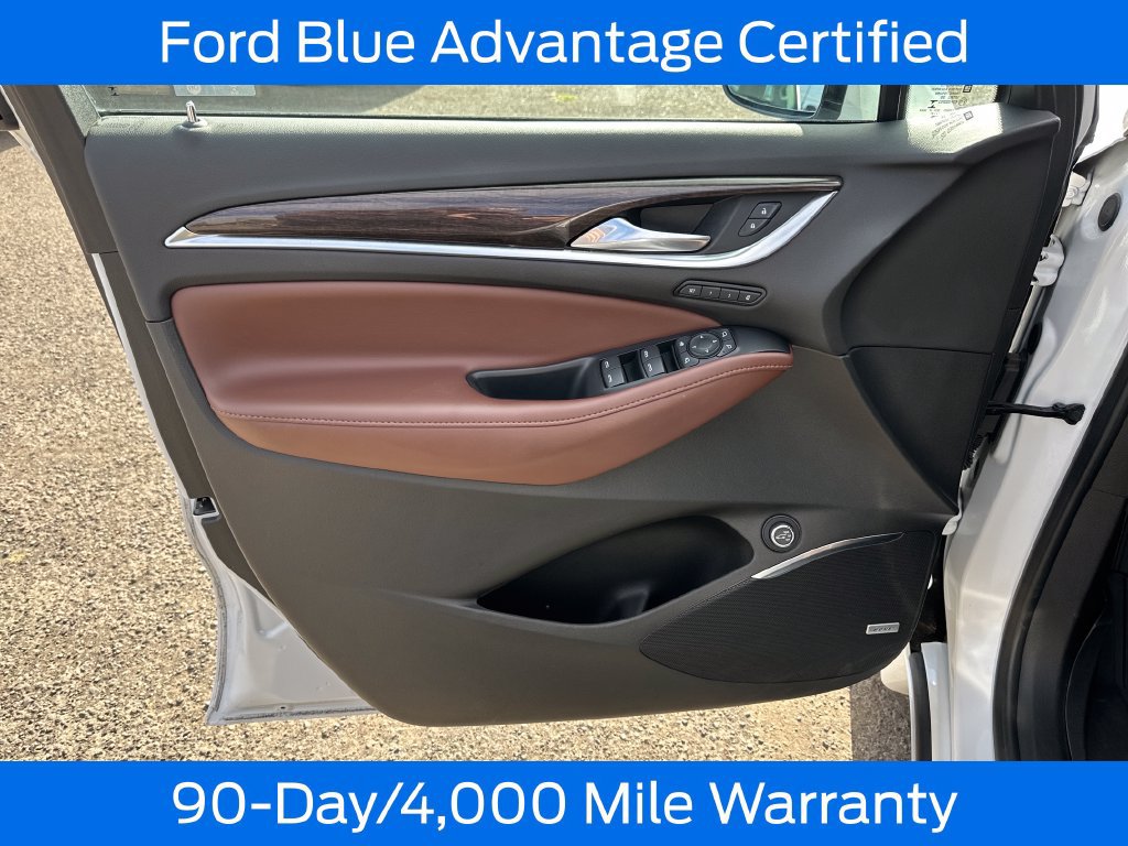 Used 2021 Buick Enclave Avenir w/ Avenir Technology Package AWD/4WD image 16