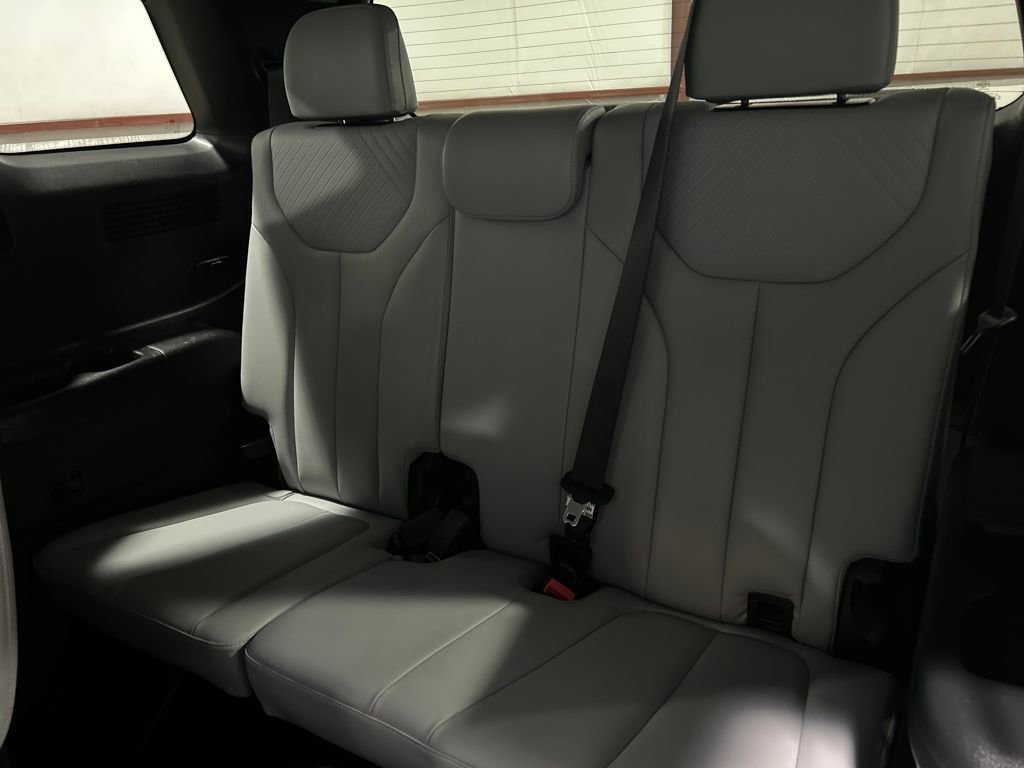 Used 2024 Hyundai Palisade SEL image 16