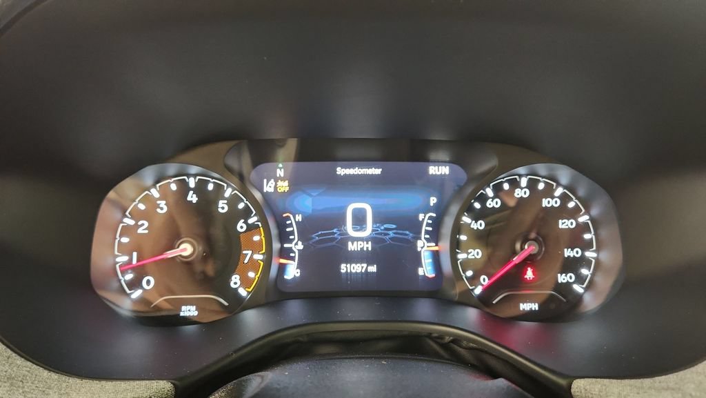 Used 2024 Jeep Compass Latitude AWD/4WD image 11