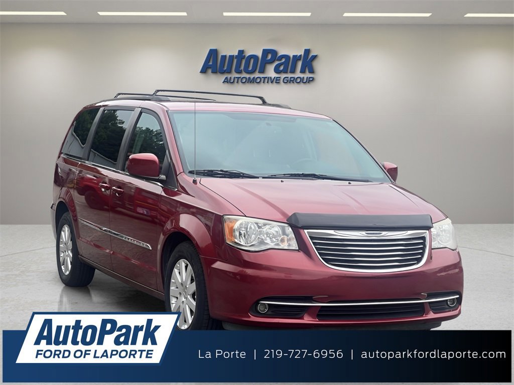 Used 2016 Chrysler Town & Country Touring image 7