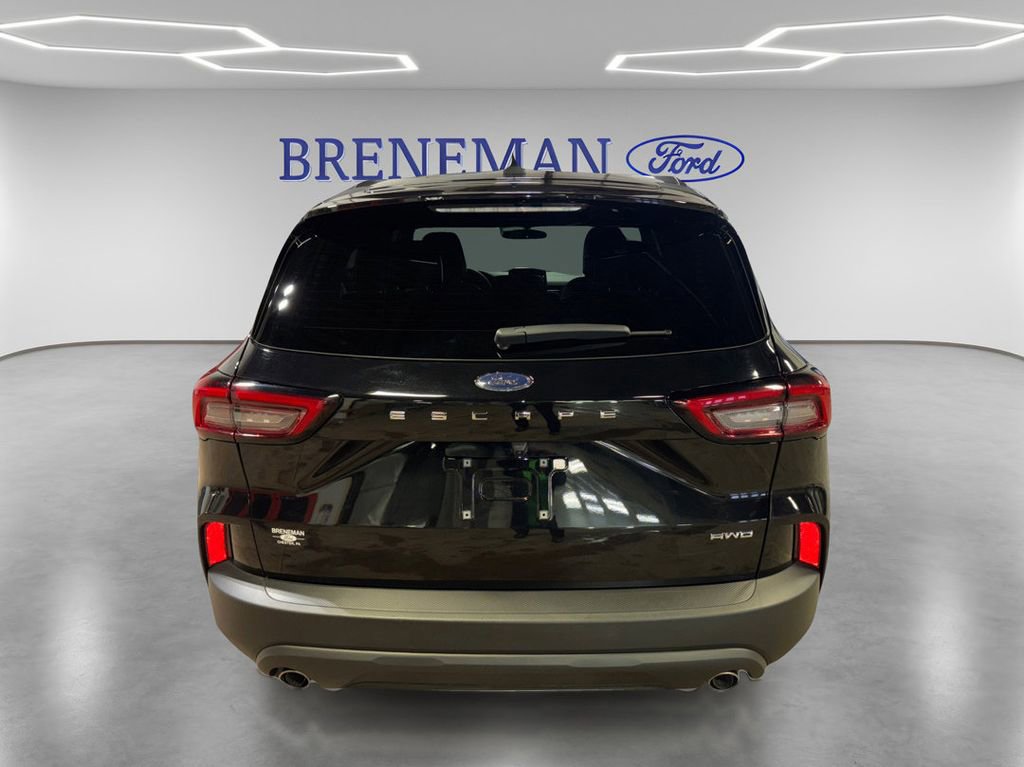 Certified 2025 Ford Escape ST-Line image 4
