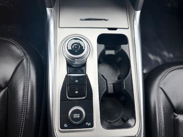 Certified 2022 Ford Explorer XLT w/ Equipment Group 202A AWD/4WD image 19