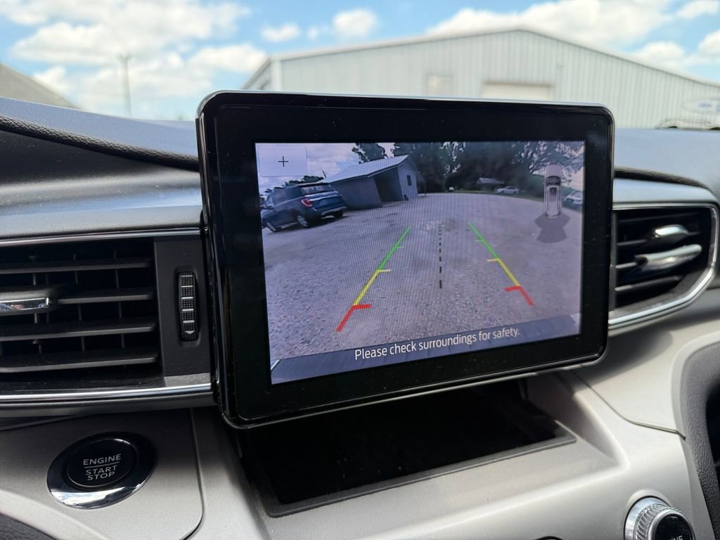 Certified 2022 Ford Explorer XLT w/ Equipment Group 202A RWD image 19