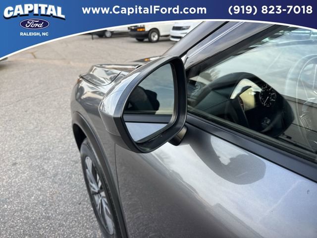 Used 2023 Nissan Rogue SV image 12