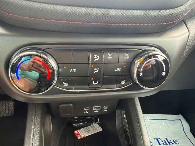 Used 2022 Chevrolet TrailBlazer RS FWD image 12