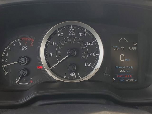 Used 2022 Toyota Corolla LE image 11