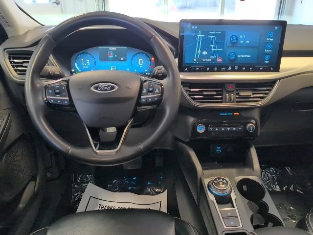 Certified 2023 Ford Escape Platinum AWD/4WD image 17