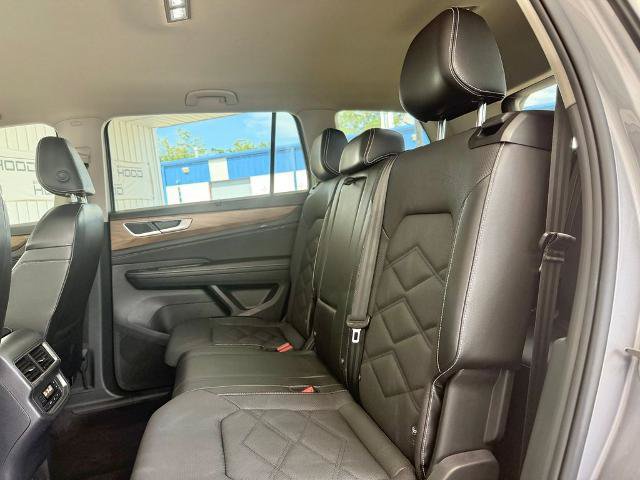 Used 2024 Volkswagen Atlas SE FWD image 8