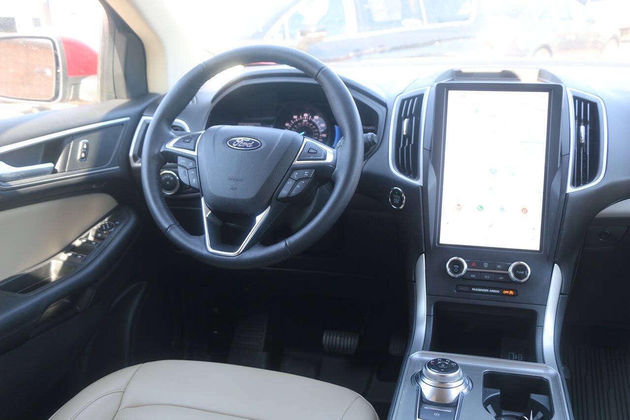 Certified 2023 Ford Edge SEL w/ Convenience Package AWD/4WD image 18