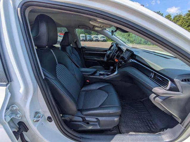 Used 2021 Toyota Camry SE AWD/4WD image 33