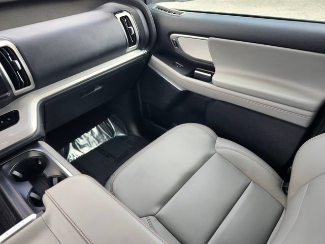 Certified 2025 Ford Expedition Active AWD/4WD image 15