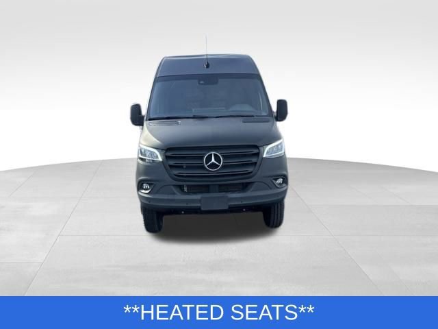 Used 2024 Mercedes-Benz Sprinter 3500 image 7