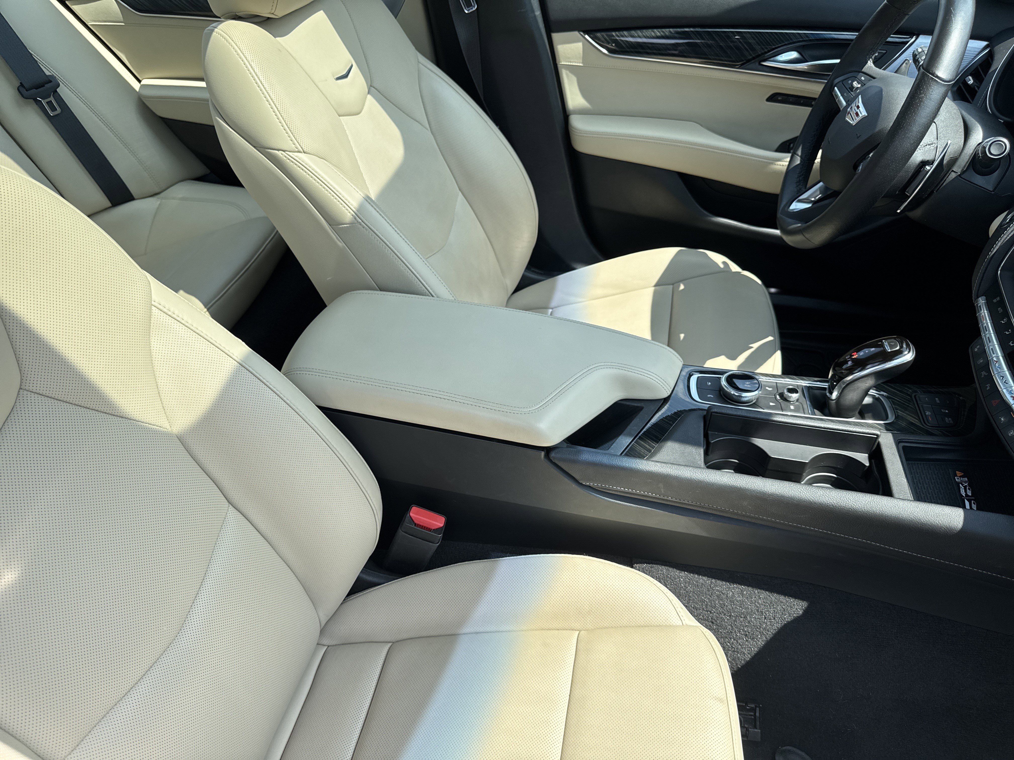 Used 2020 Cadillac CT5 Premium Luxury w/ Parking Package RWD image 16