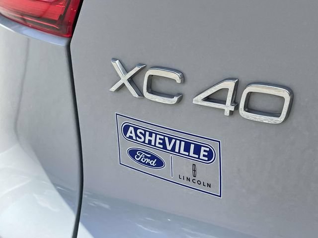 Used 2022 Volvo XC40 P8 Recharge Ultimate AWD/4WD image 11
