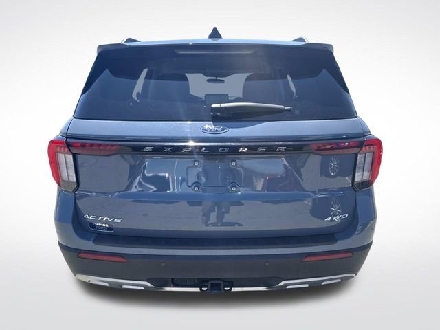 Certified 2025 Ford Explorer Active w/ Active Comfort Package AWD/4WD image 4