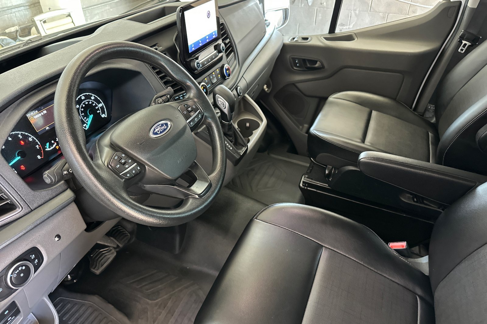 Certified 2021 Ford Transit 150 XL RWD image 9