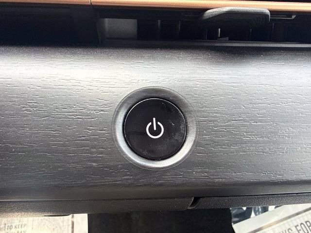 Used 2025 Nissan Ariya AWD image 14