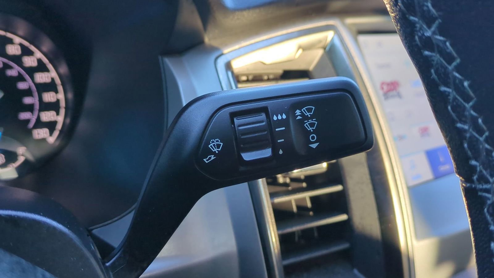 Certified 2023 Ford Ranger XLT w/ Equipment Group 302A High image 30