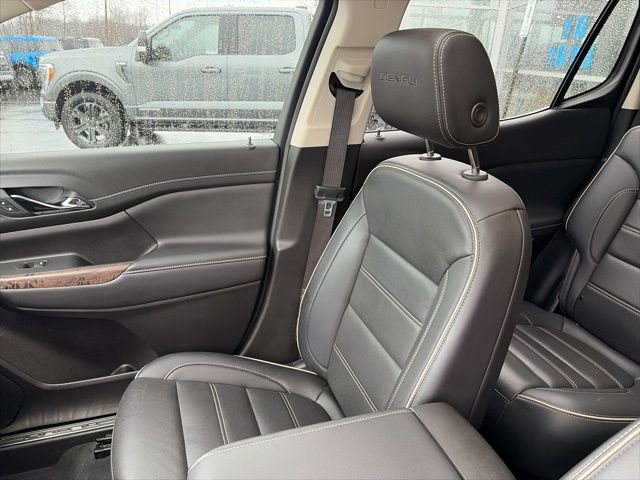 Used 2023 GMC Acadia Denali w/ Denali Technology Package image 30
