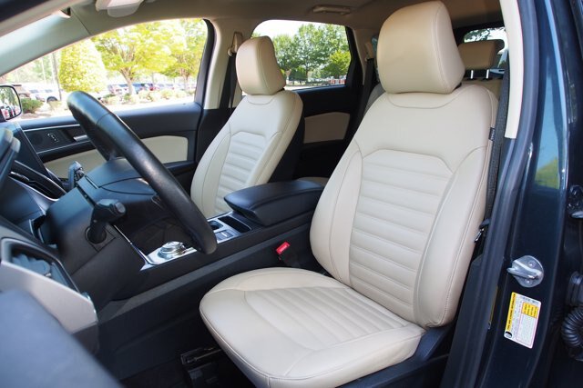 Certified 2022 Ford Edge SEL w/ Convenience Package AWD/4WD image 16