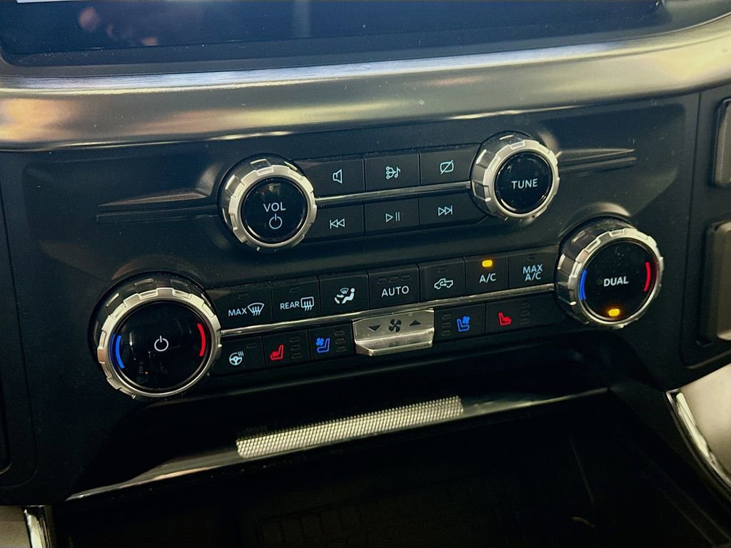 Certified 2022 Ford F150 Lariat w/ Equipment Group 502A High image 21