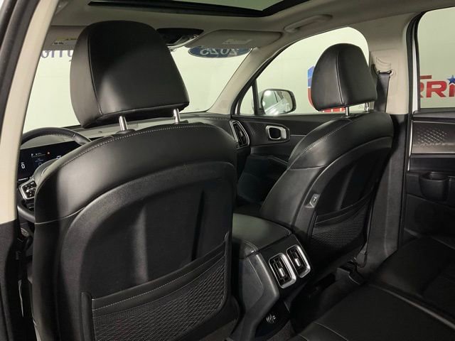 Used 2025 Kia Sorento S w/ Panoramic Sunroof Package image 15