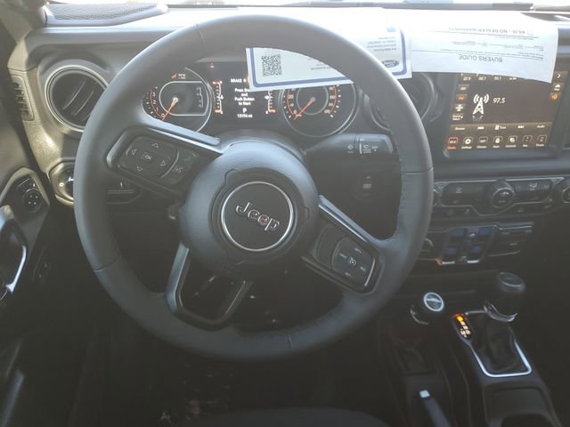 Used 2023 Jeep Gladiator Willys image 9