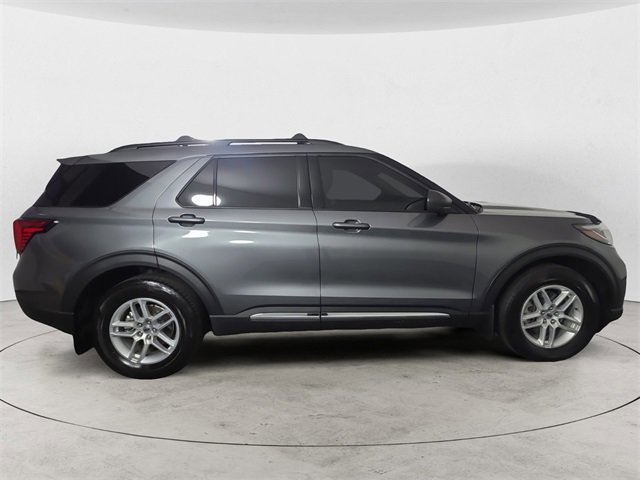 Certified 2025 Ford Explorer Active image 2