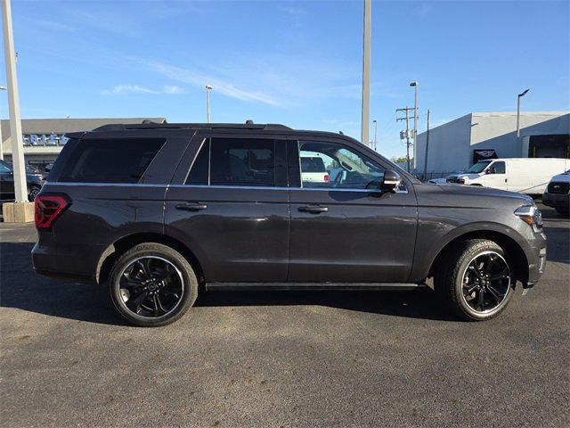 Certified 2022 Ford Expedition Limited image 6