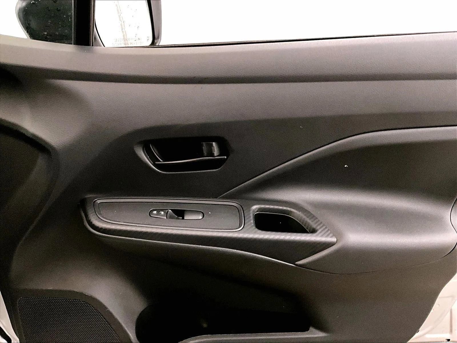 Used 2024 Nissan Versa S w/ Trunk Package image 23