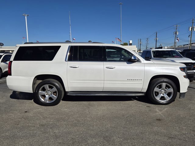 Used 2017 Chevrolet Suburban Premier image 2
