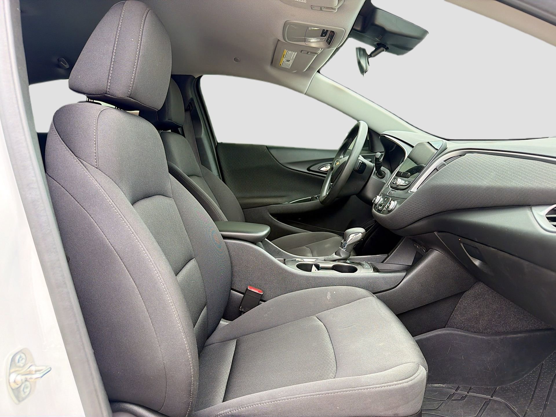Used 2025 Chevrolet Malibu LS w/ LPO, Floor Liner Package FWD image 28