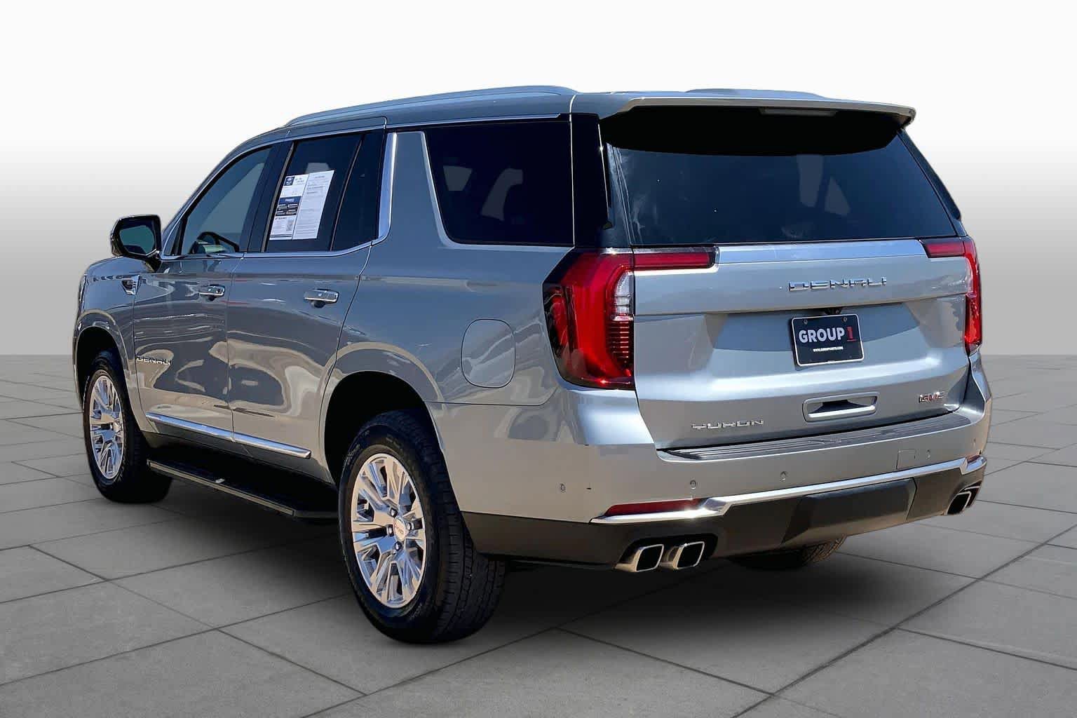 Used 2025 GMC Yukon Denali AWD/4WD image 12
