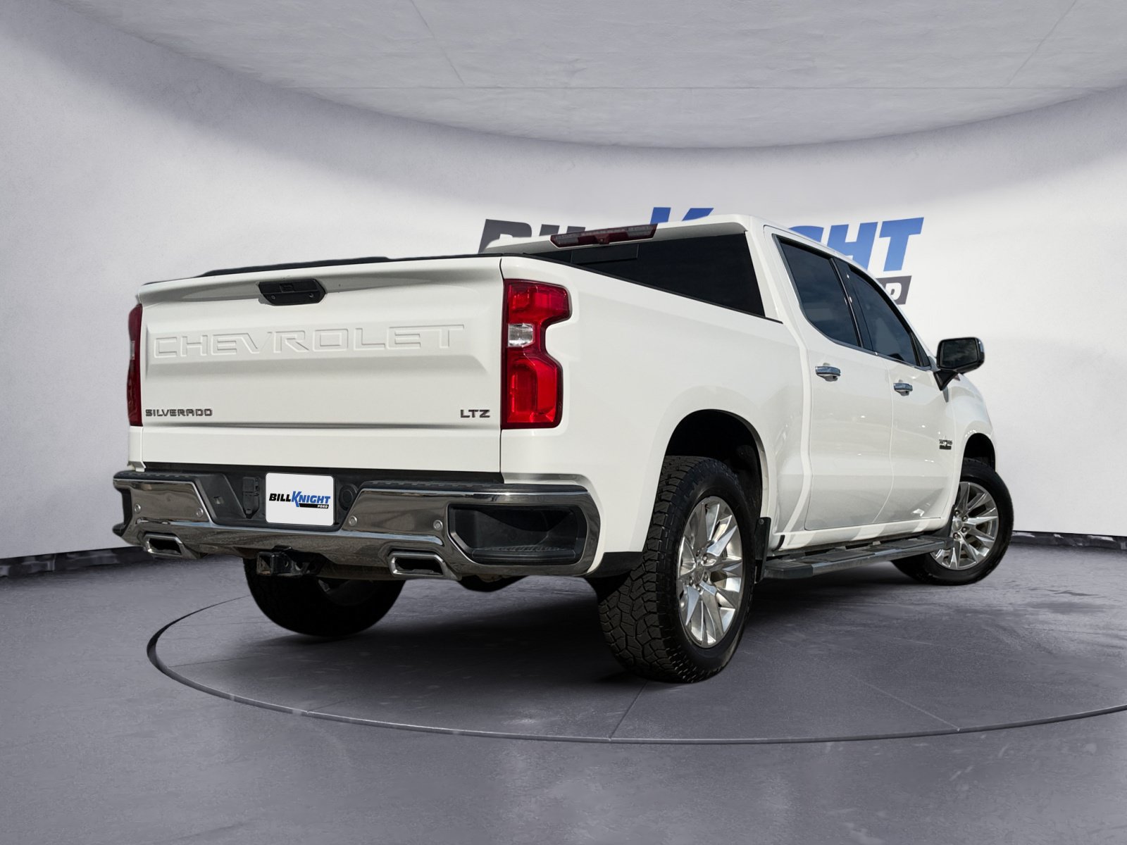 Used 2022 Chevrolet Silverado 1500 LTZ AWD/4WD image 5