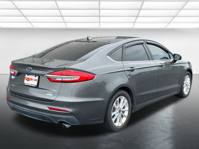 Certified 2019 Ford Fusion SE FWD image 4