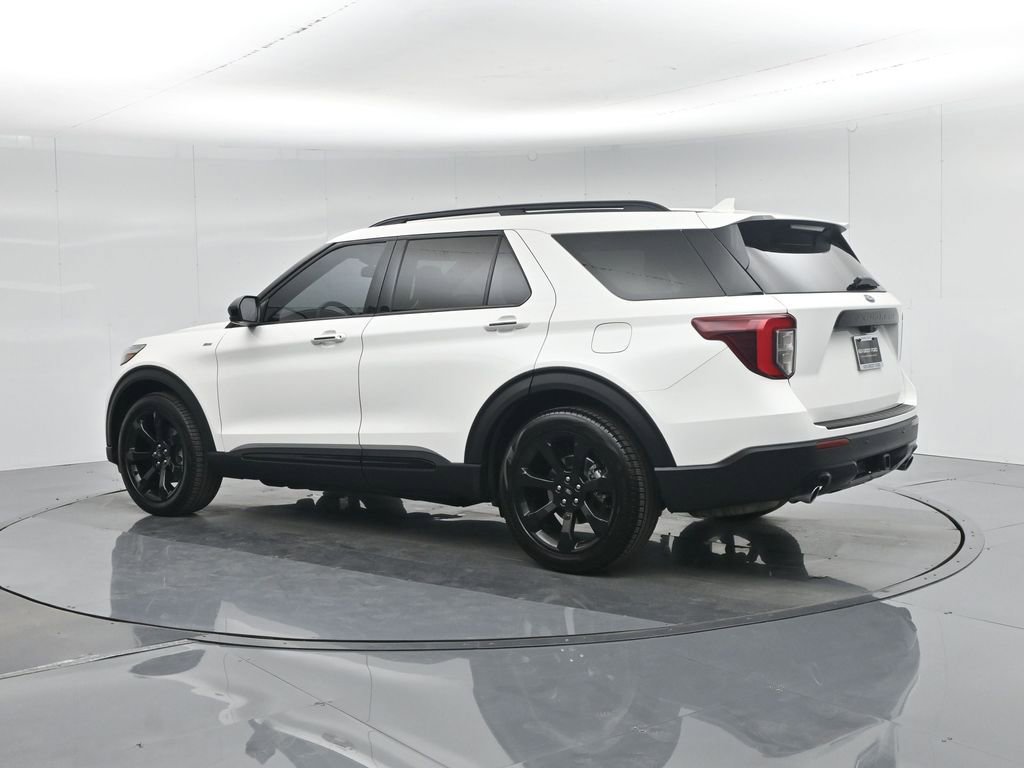 Certified 2023 Ford Explorer ST-Line w/ Class IV Trailer Tow Package image 7