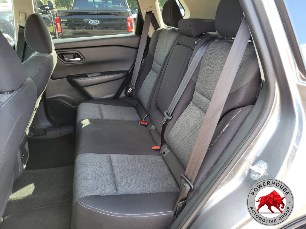Used 2024 Nissan Rogue SV FWD image 17
