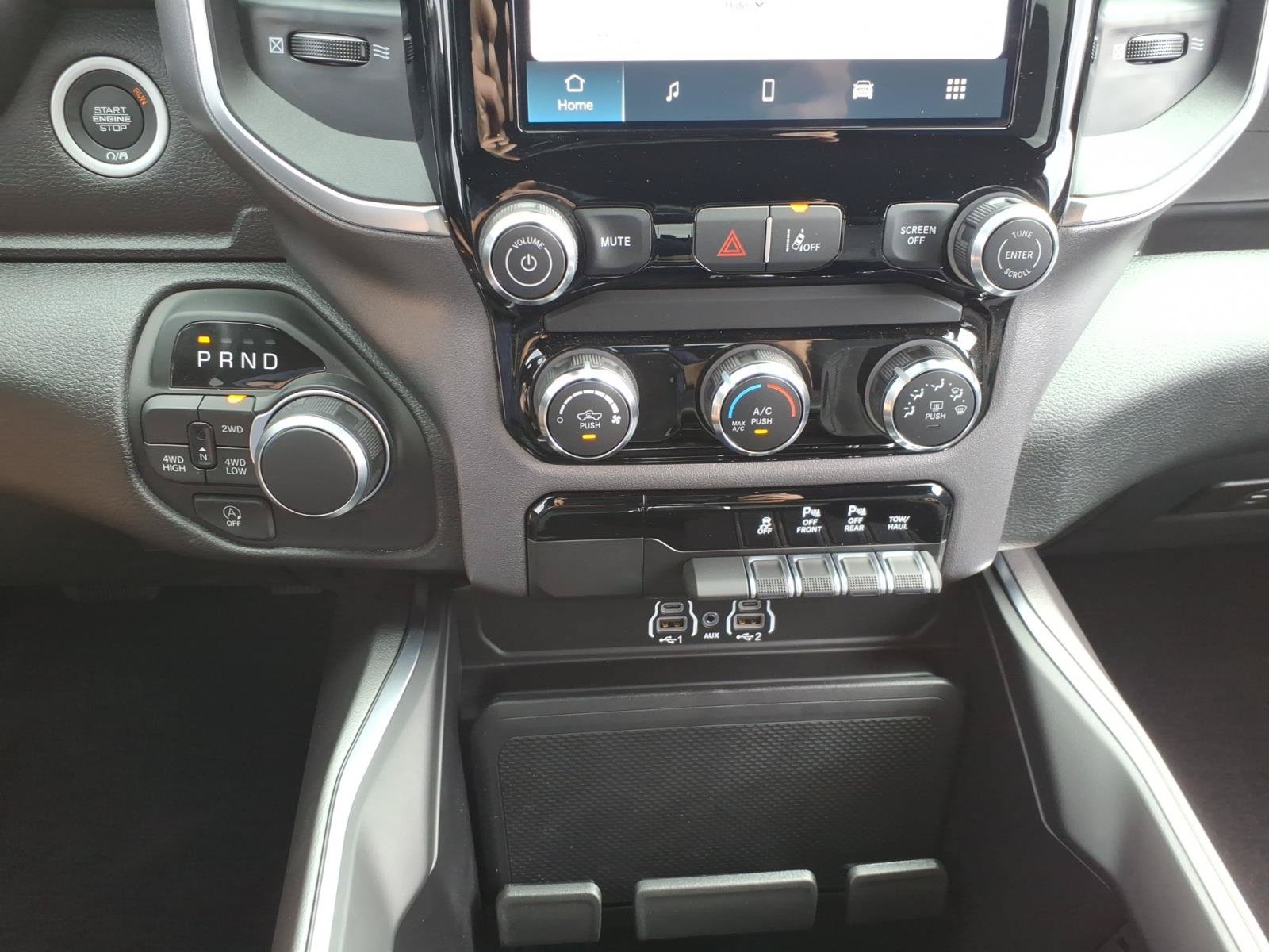 Used 2026 RAM 1500 Express AWD/4WD image 14