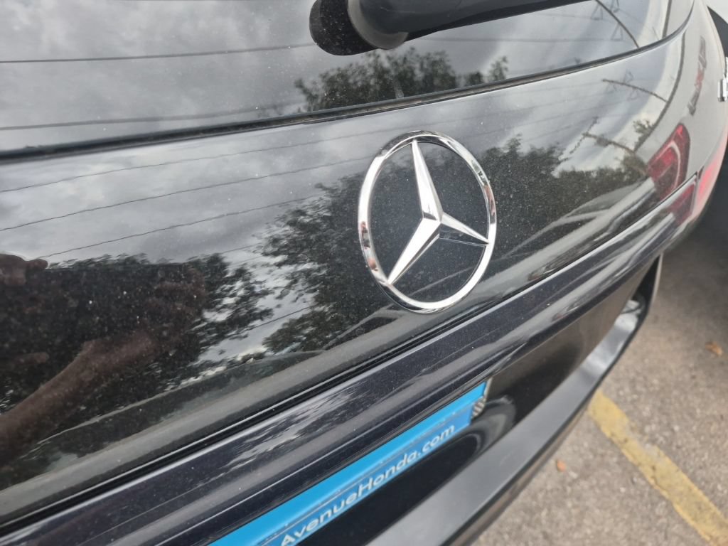 Used 2024 Mercedes-Benz GLC 300 4MATIC image 14