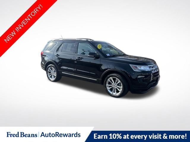 Certified 2018 Ford Explorer XLT w/ Equipment Group 202A image 7