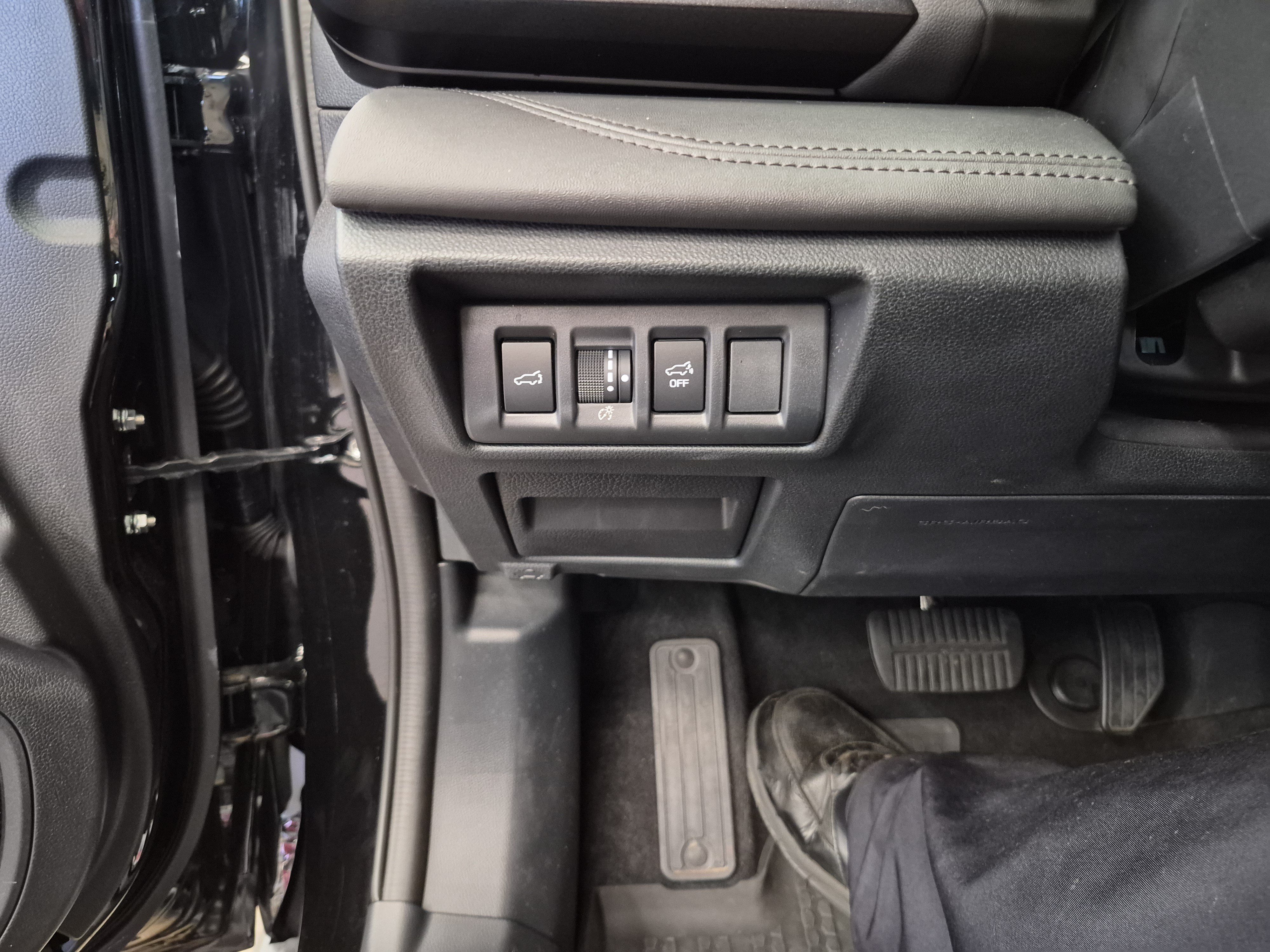 Used 2025 Subaru Outback Wilderness AWD/4WD image 23
