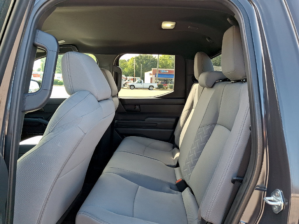 Used 2024 Toyota Tacoma SR5 AWD/4WD image 9