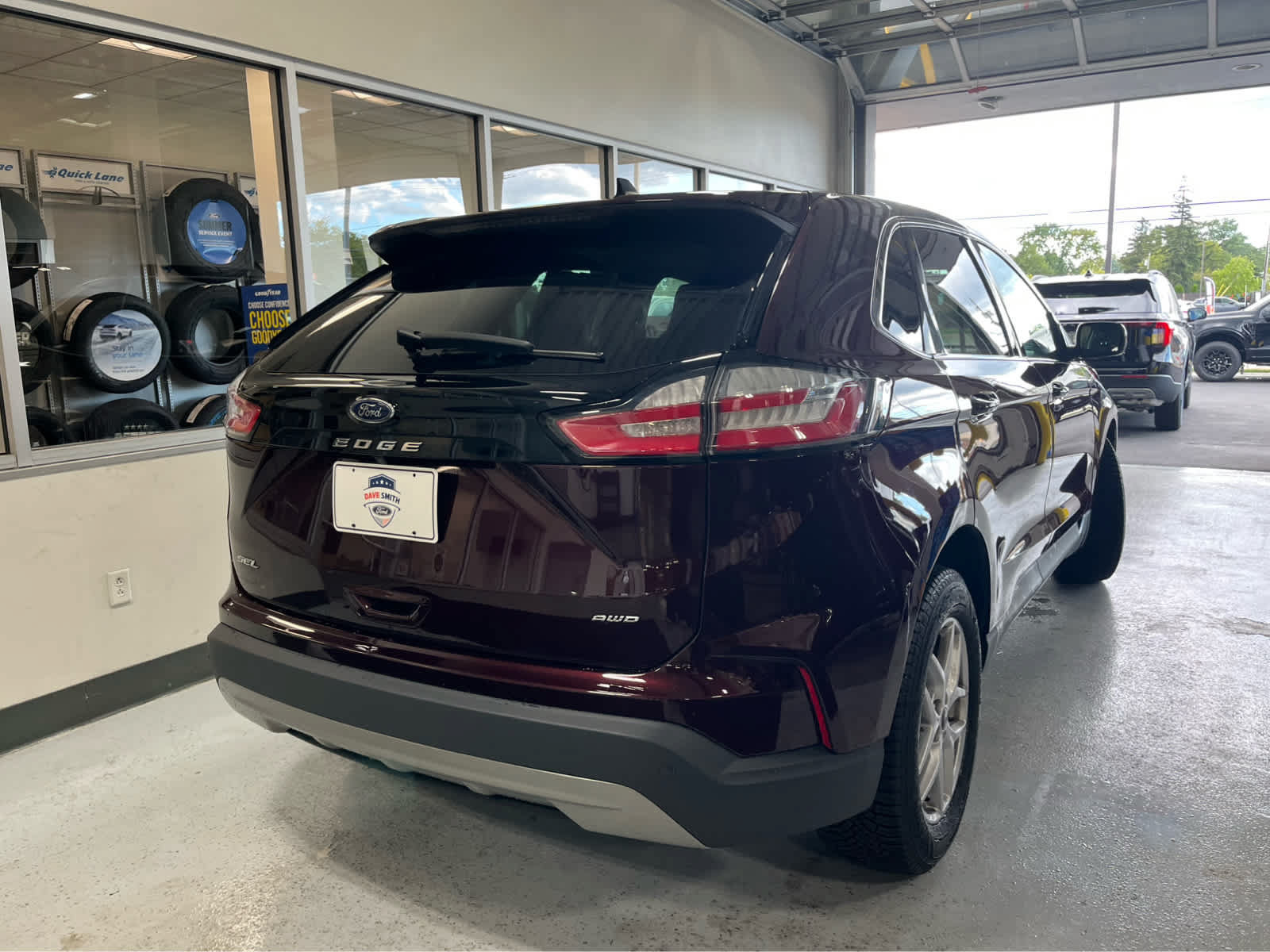 Certified 2023 Ford Edge SEL w/ Convenience Package AWD/4WD image 12