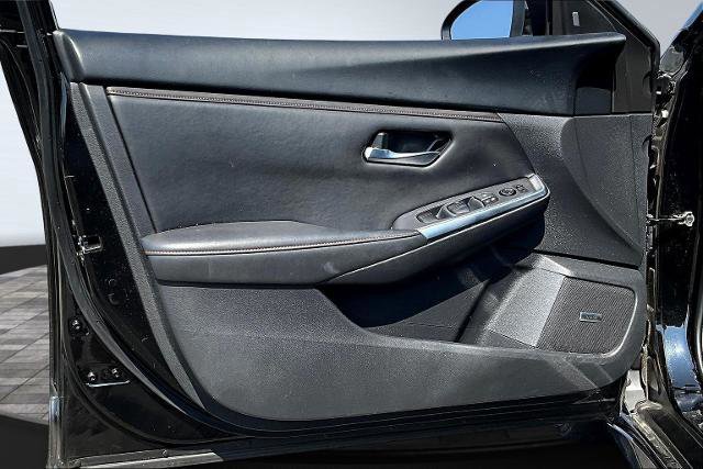 Used 2023 Nissan Sentra SR w/ SR Premium Package image 26