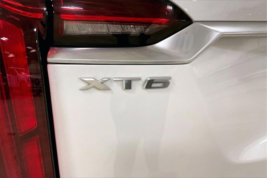 Used 2024 Cadillac XT6 Premium Luxury image 8