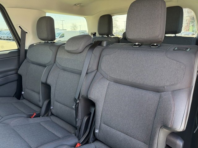 Certified 2025 Ford Expedition Active image 21