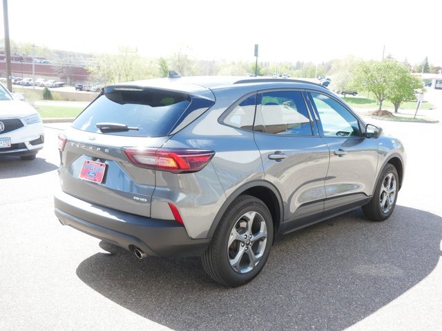 Certified 2025 Ford Escape ST-Line AWD/4WD image 5