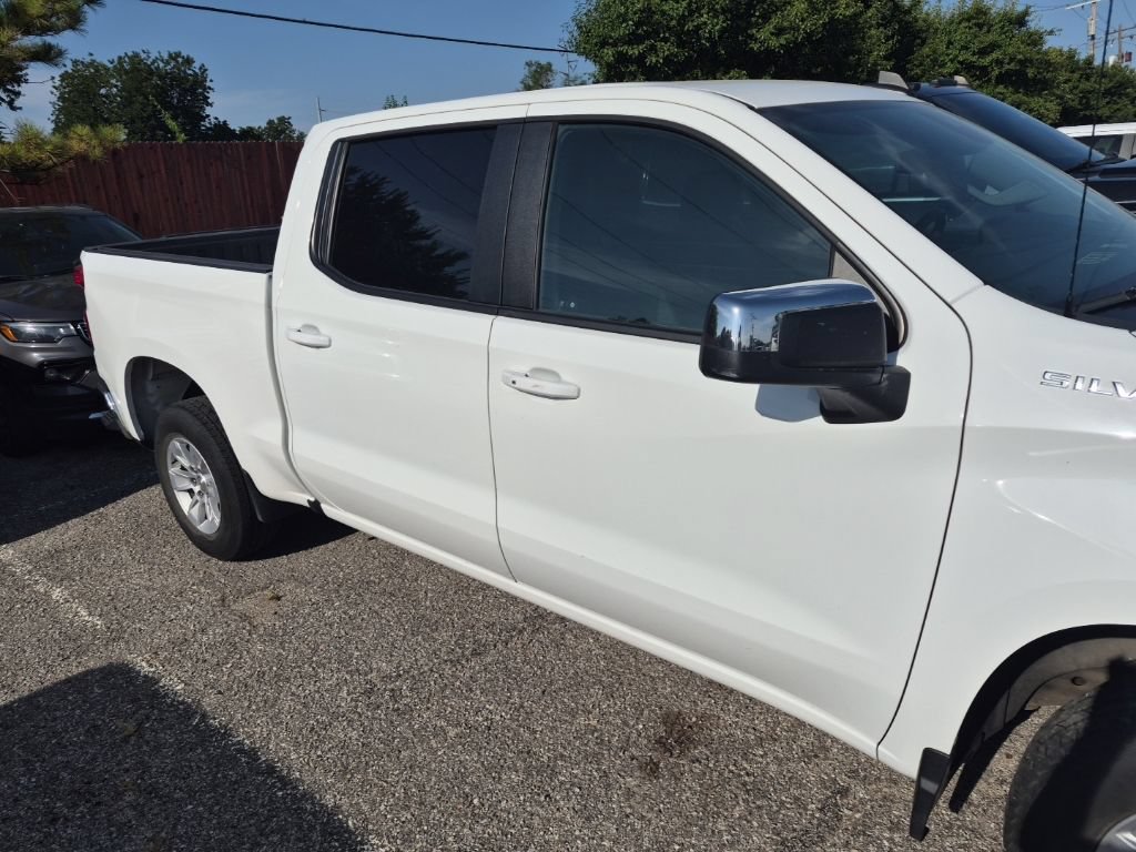 Used 2025 Chevrolet Silverado 1500 LT RWD image 17