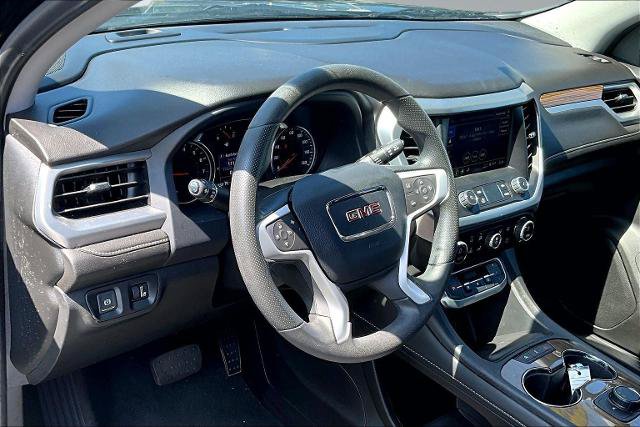 Used 2023 GMC Acadia SLE w/ LPO, Floor Liner Package FWD image 13